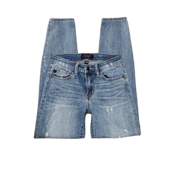 Judy Blue Mid-Rise Shredding Up My Life Relaxed Fit Jeans - Picture 7 of 7